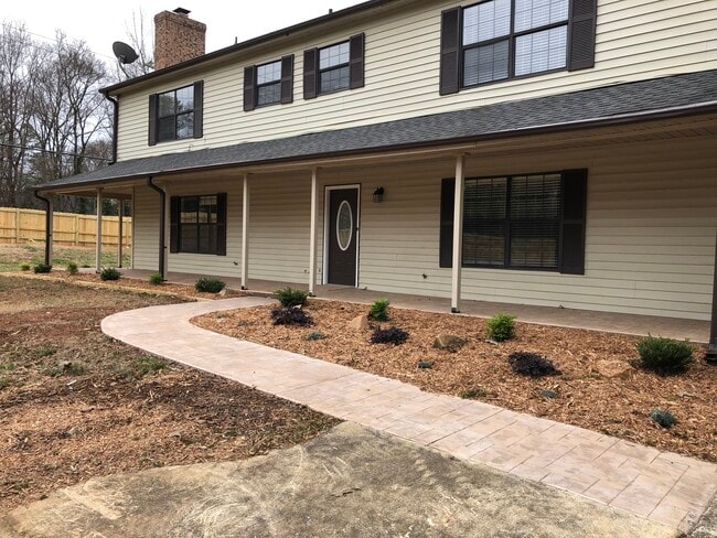 Front View - 5916 Grosner Pl