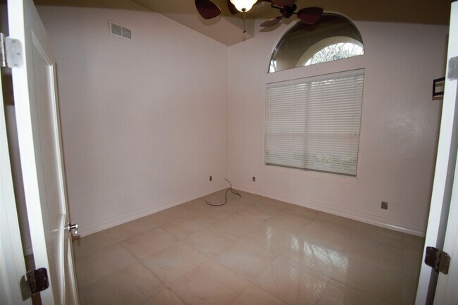 Building Photo - 3134 Homer Dr