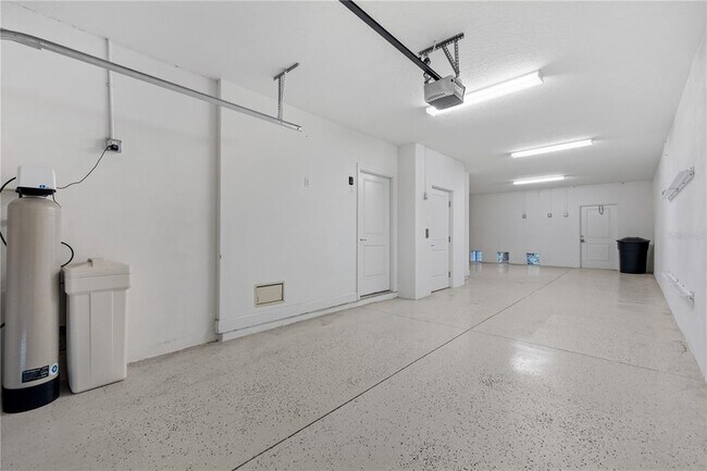 Building Photo - 3167 Moorings Dr S