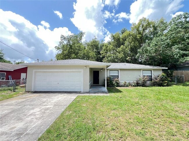 Primary Photo - 109 E Osceola St