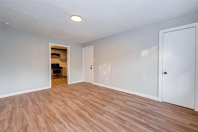 Building Photo - 6420 Conley St