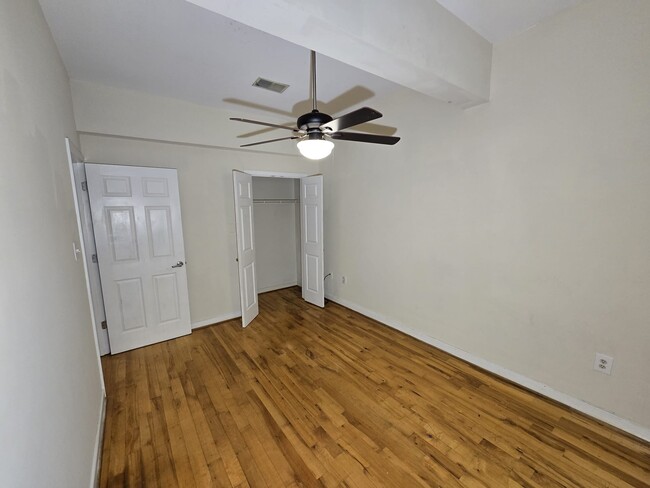 Building Photo - Simon Cycle Building