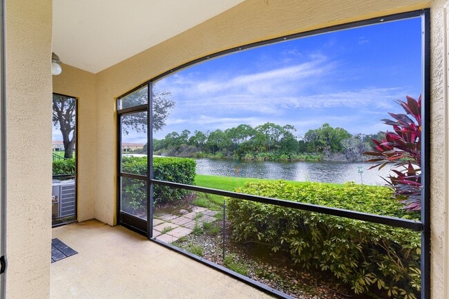 Building Photo - 11520 Villa Grand