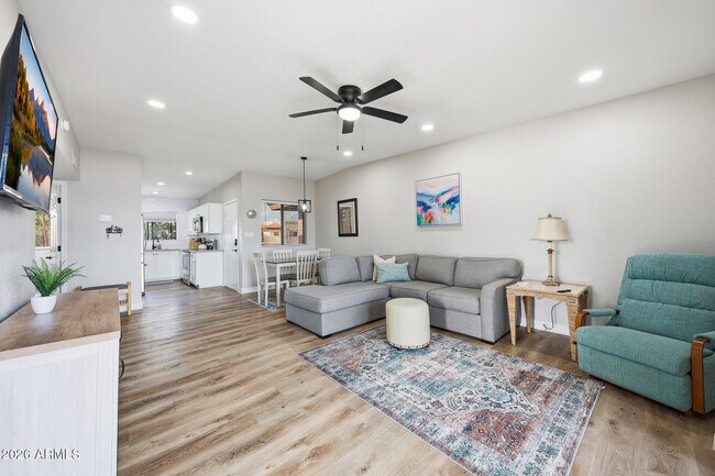 Building Photo - 16540 E Gunsight Dr