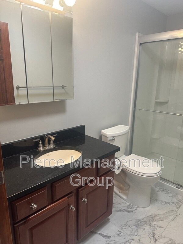 Building Photo - 55 River Rd