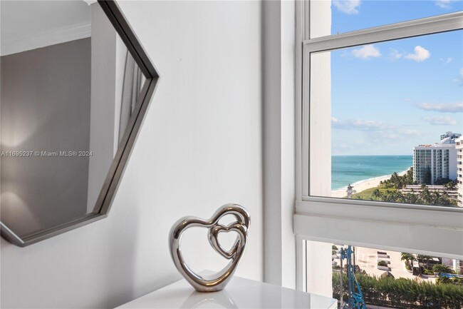 Building Photo - 1370 S Ocean Blvd
