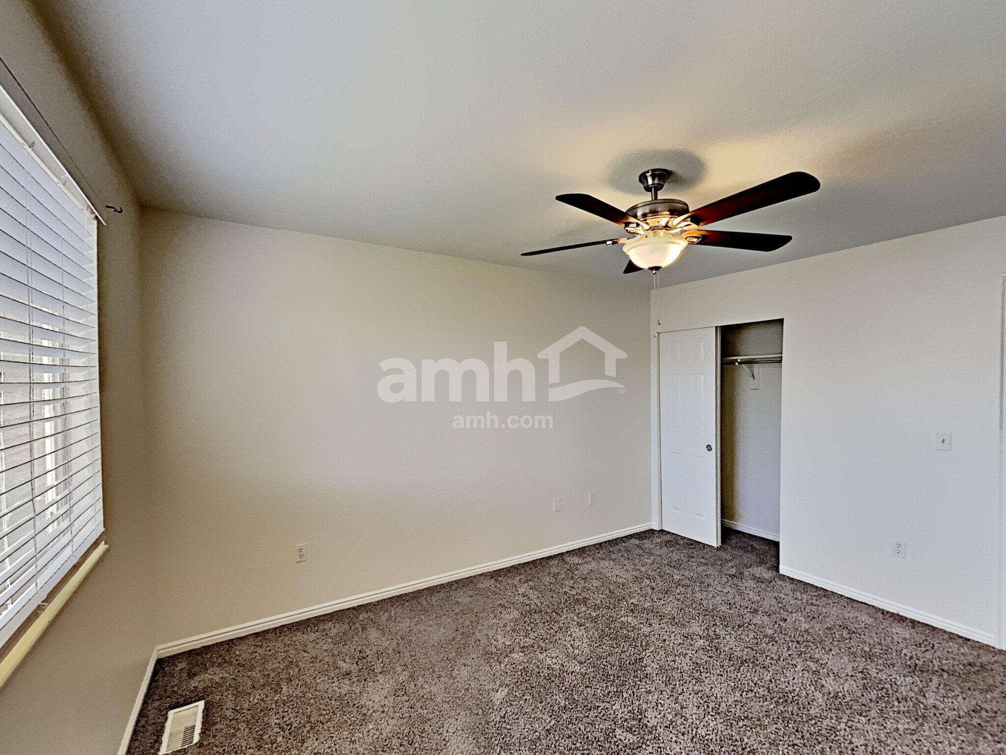 Building Photo - 2899 W 2125 S