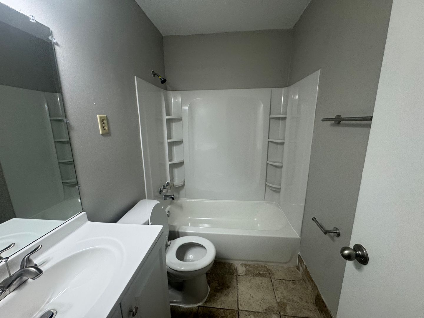 Building Photo - 5021 Appleville St