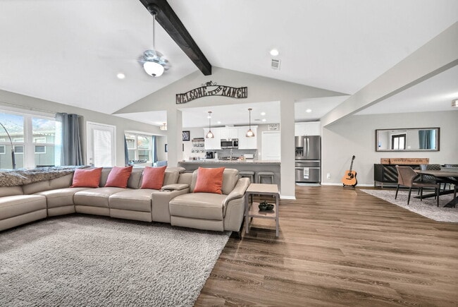 Building Photo - Charming 4-Bed Home with Granite Elegance in Sugar Land