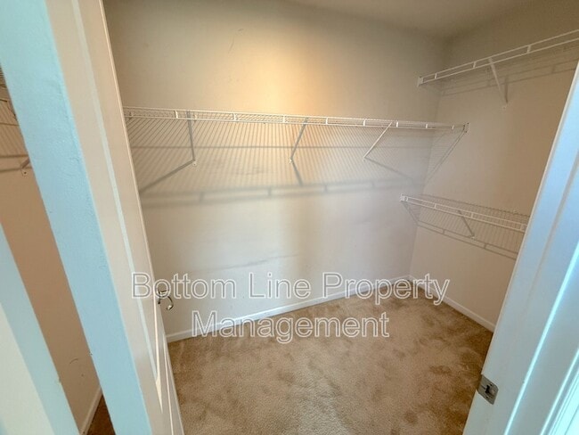 Building Photo - 1524 Bailiff Ct SW