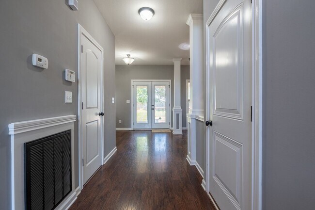 Building Photo - Gorgeous Single-Family Home Coming Soon!