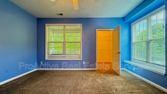 Building Photo - 1034 Grand Oak Ln