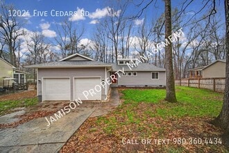 Building Photo - 12024 5 Cedars Rd