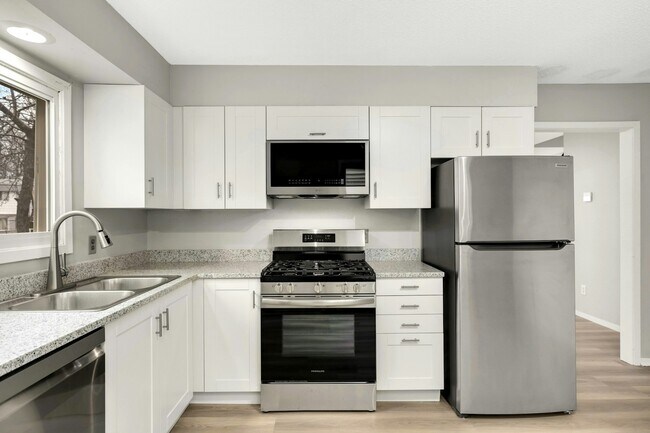 Building Photo - 510 Shadyside Cir