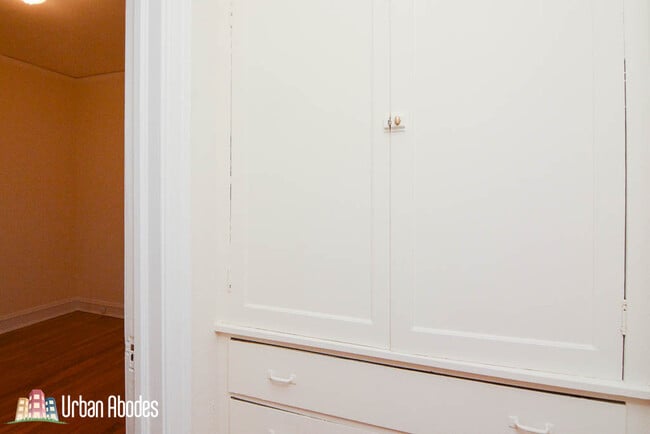 Building Photo - 343 Park Ave