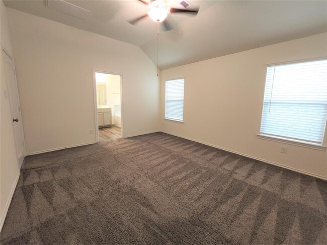 Building Photo - 25702 Royal Catchfly Rd