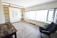 Building Photo - 555 E William St