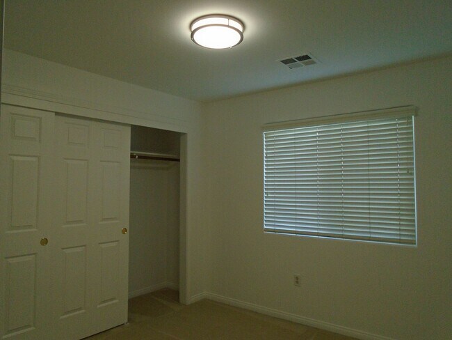 Building Photo - APPLICATION PENDING....GRAND ISLAND PLACE ...