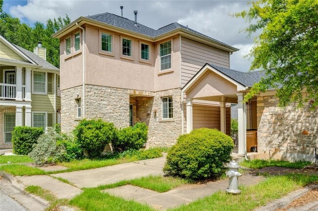 Building Photo - 1802 Village Oak Ct