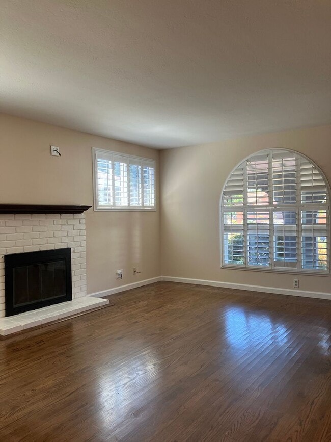 Building Photo - 4 bedroom Blossom Valley home near Kaiser ...