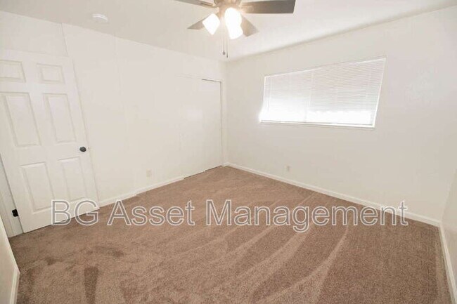 Building Photo - 547 Rodeo Ave