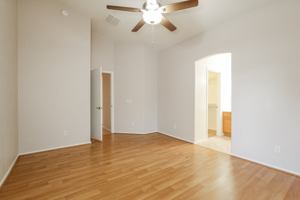 Building Photo - 13928 N 133rd Ln