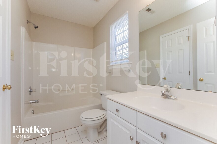 Building Photo - 6627 Flat Creek Dr