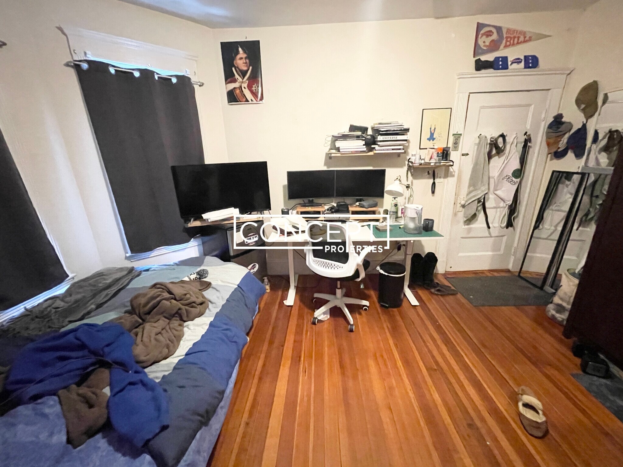 Building Photo - 65 Hillside St