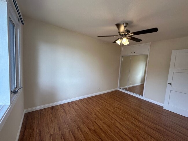Building Photo - Lakewood Garden Apts