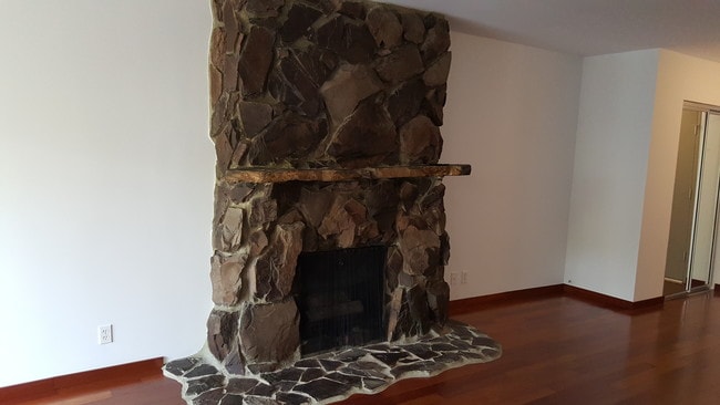 Building Photo - 12111 Summertime Ln