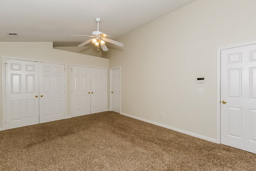 Building Photo - 12405 Poplar Forest Dr