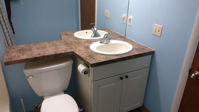 Bathroom - 804 Stratford Dr