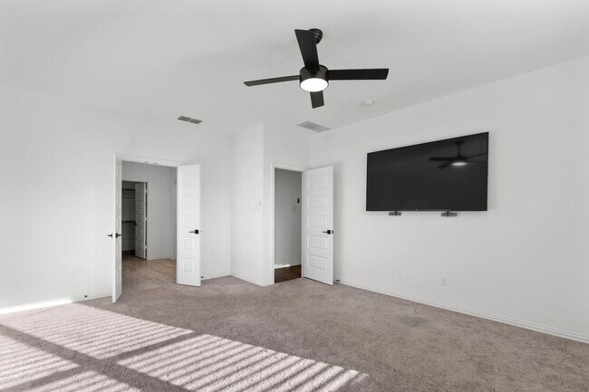 Building Photo - Spacious New-Build in Vibrant Community Mo...