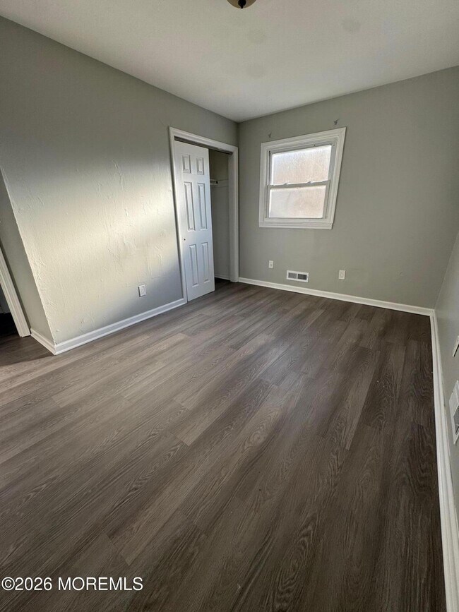 Building Photo - 40 Liberty St