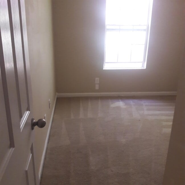 Building Photo - 5448 Sierra Tr