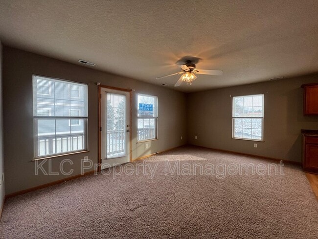 Building Photo - 1104 Flagstone Ln