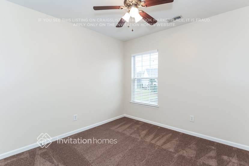 Building Photo - 310 Holton Dr