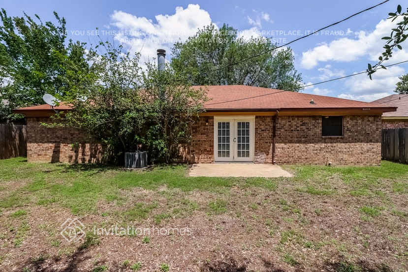 Building Photo - 6408 Big Springs Dr