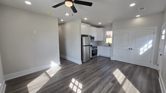 Building Photo - 3625 Park Blvd