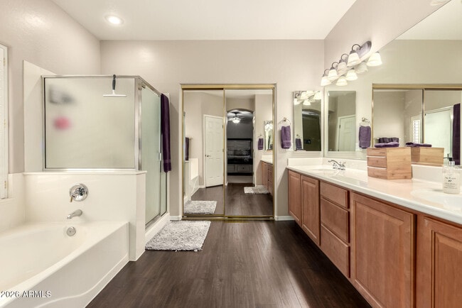 Building Photo - 2043 W Periwinkle Way