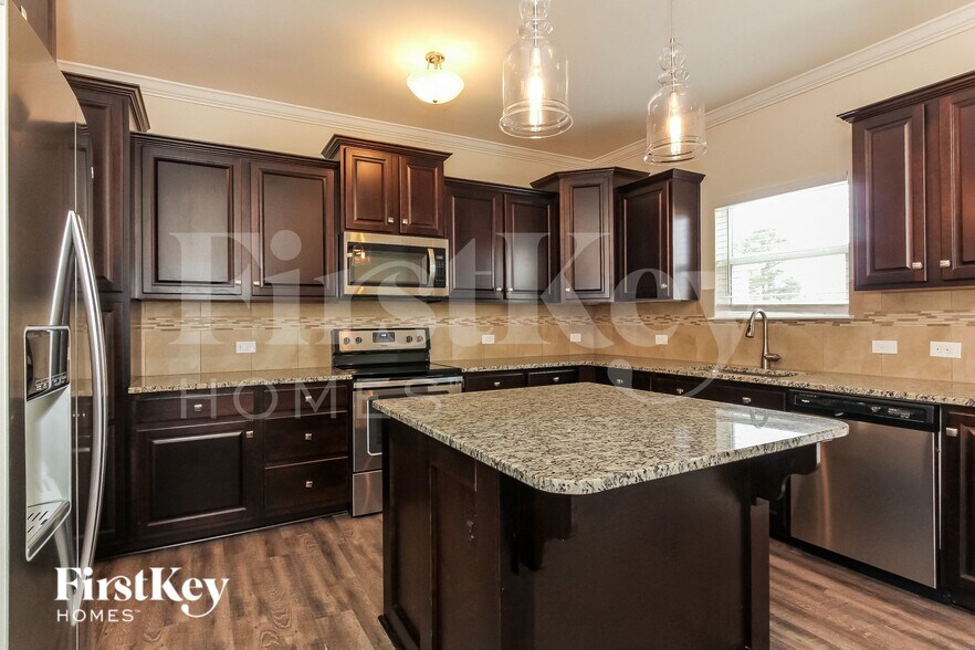 Building Photo - 217 Fesperman Cir