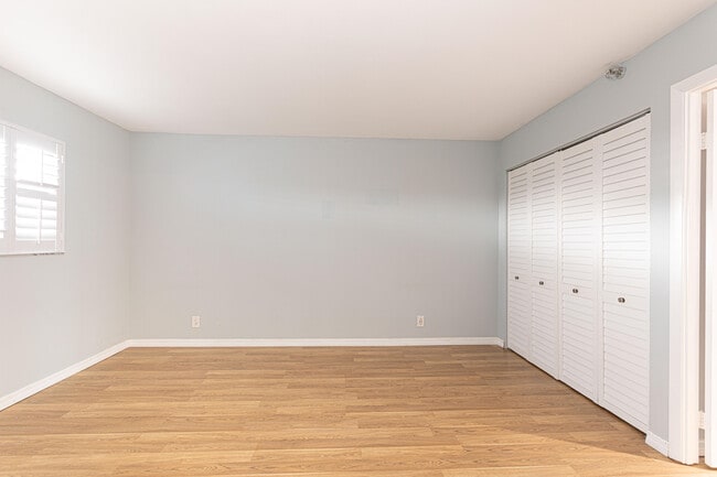 Building Photo - 6500 NW 2nd Ave