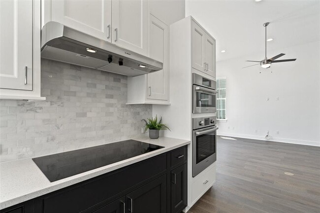 Building Photo - 4503 Grassland Dr