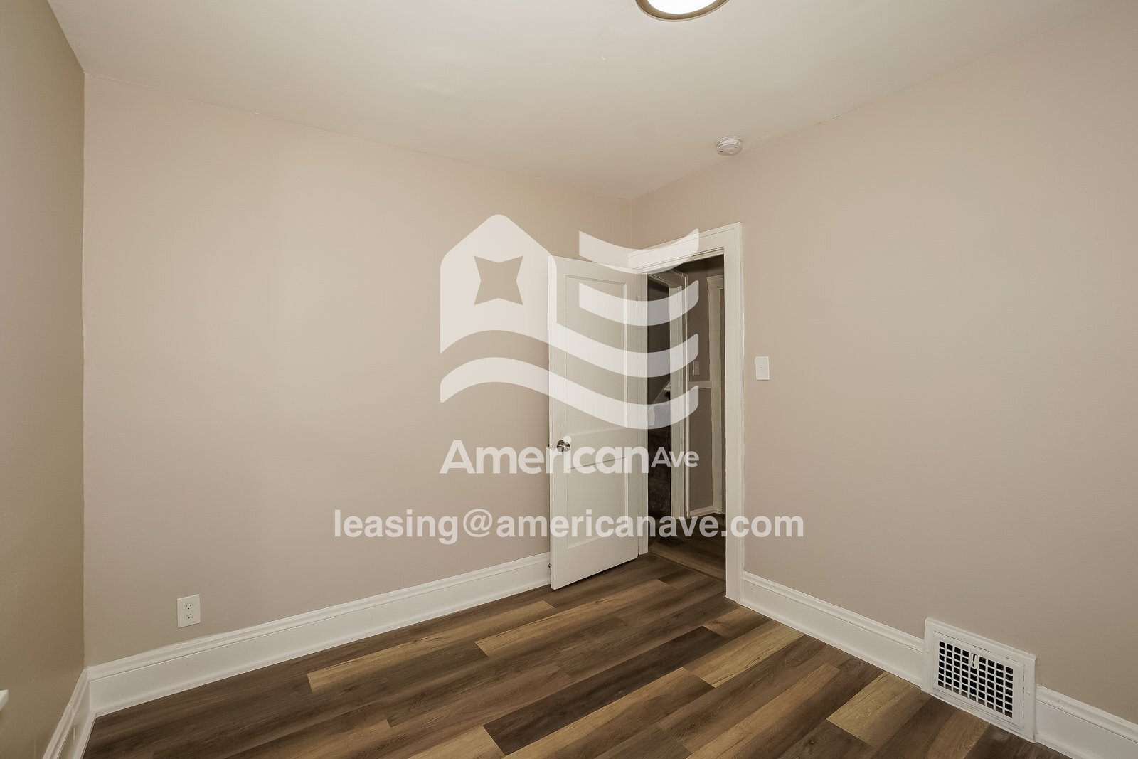 Building Photo - 13601 Edgewood Ave