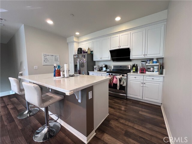 Building Photo - 136 Neptune