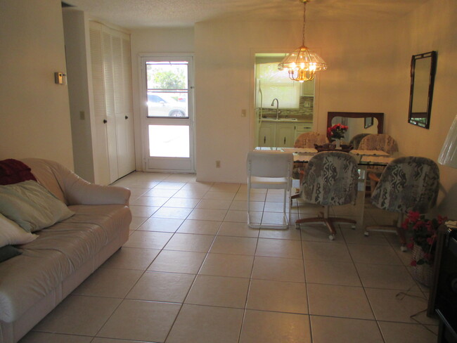 Building Photo - 2715 Emory C Dr