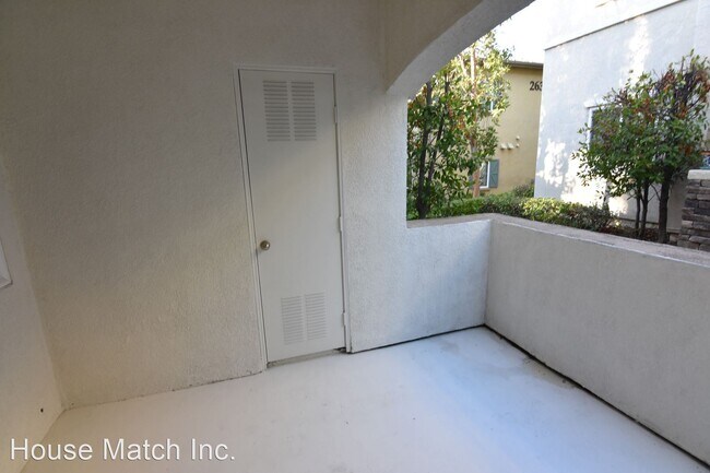 Building Photo - 26396 Arboretum Way