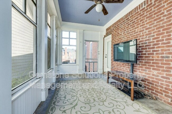 Building Photo - 3012 Americus Dr