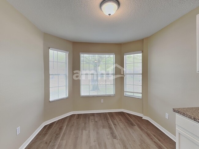 Building Photo - 227 Sikes Ct