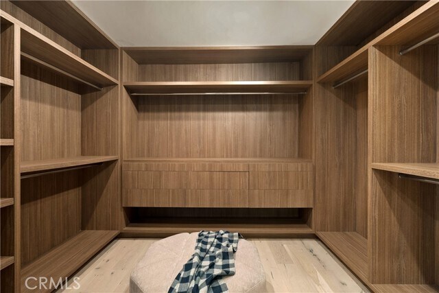 Building Photo - 4242 Vantage Ave